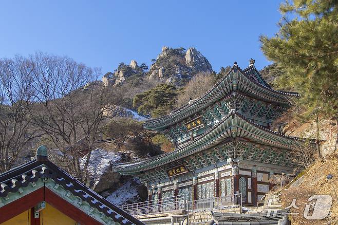 설산 속에 안긴 고찰, 의정부 망월사.(경기관광공사 제공. 재판매 및 DB금지)/뉴스1
