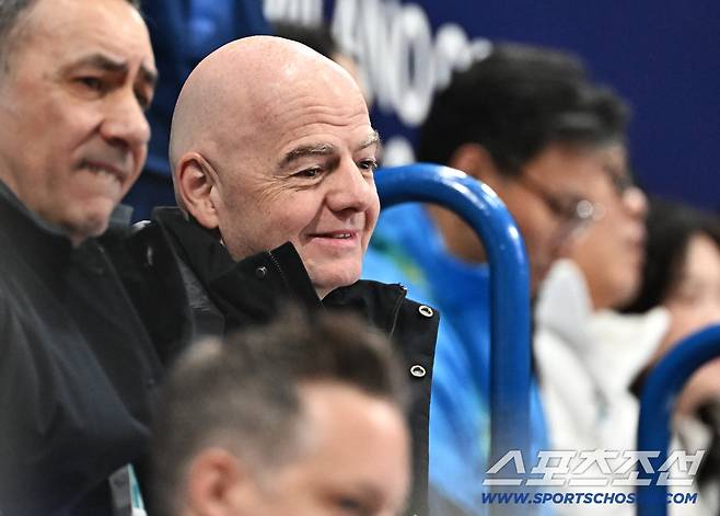 6일 이탈리아 밀라노 아이스스케이팅 아레나에서 열린 피겨 단체전 아이스댄스 경기. 경기장 찾은 인판티노 FIFA회장. 밀라노(이탈리아)=송정헌 기자songs@sportschosun.com/2026.02.06/