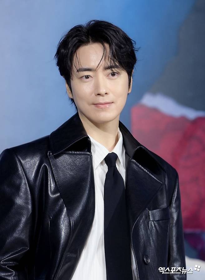 '레이디 두아' 이준혁