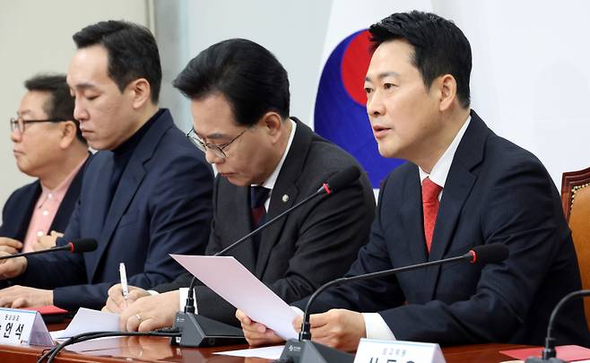 장동혁 국민의힘 대표가 12일 국회에서 열린 최고위원회의에서 발언하고 있다. 연합뉴스