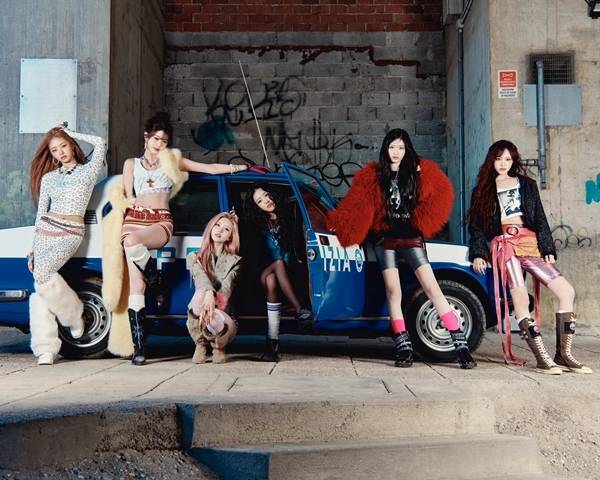 ‘MZ 워너비 아이콘’ 아이브(IVE: 안유진·가을·레이·장원영·리즈·이서)가 선공개곡 ‘BANG BANG’으로 본격적인 음악 방송 활동에 나선다.