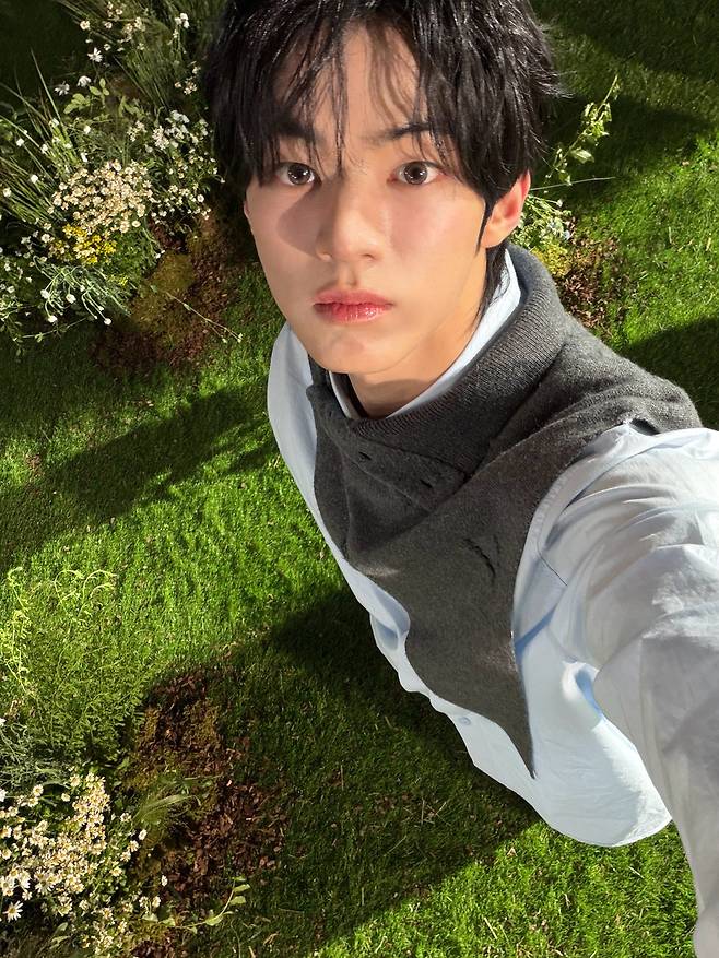 사진=투어스 위버스