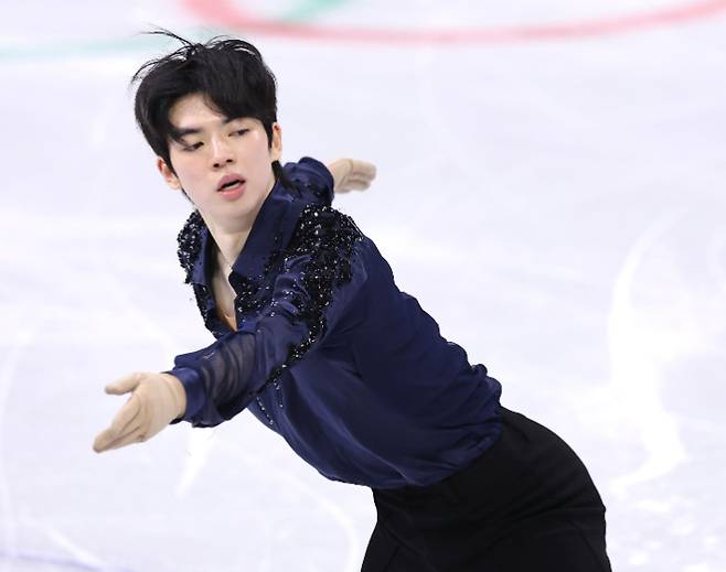 연기하는 차준환. 연합뉴스