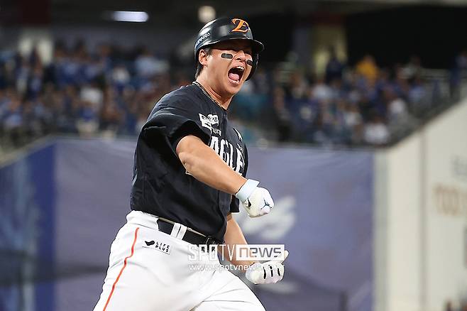 ▲ 이미 30홈런 이상을 두 차례 기록한 거포인 노시환은 WBC 대표팀의 코너 내야를 지킬 것으로 예상된다 ⓒ곽혜미 기자