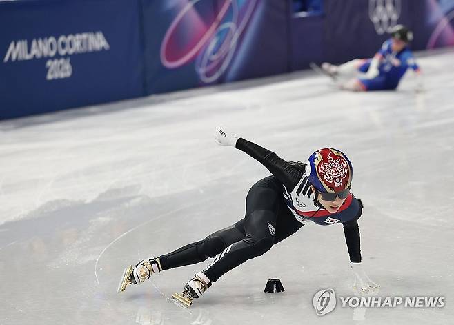 질주하는 김길리 (밀라노=연합뉴스) 이지은 기자 = 12일(현지시간) 이탈리아 밀라노 아이스스케이팅 아레나에서 열린 2026 밀라노ㆍ코르티나담페초 동계올림픽 쇼트트랙 여자 500m 준준결승에 출전한 한국 김길리가 질주하고 있다. 2026.2.13 jieunlee@yna.co.kr