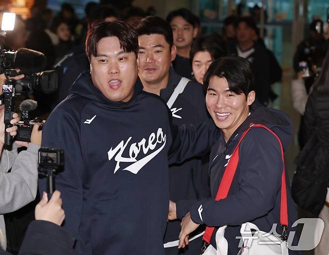 2026 WBC 최종 명단에 이름을 올린 류현진(왼쪽)과 김혜성. 2026.1.9 ⓒ 뉴스1 구윤성 기자
