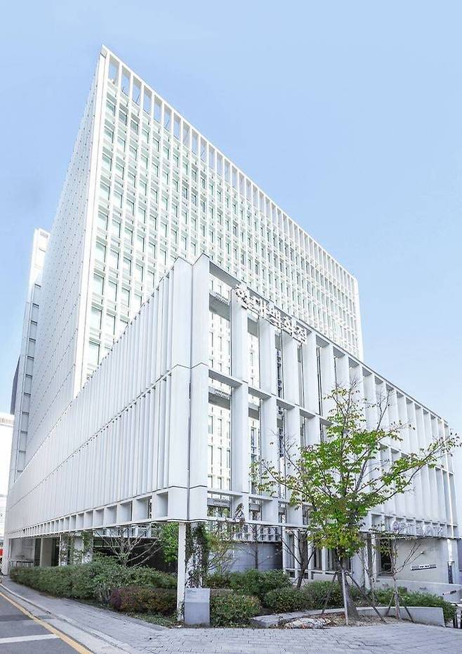 현대백화점그룹 본사 사옥 전경. 현대백화점그룹 제공