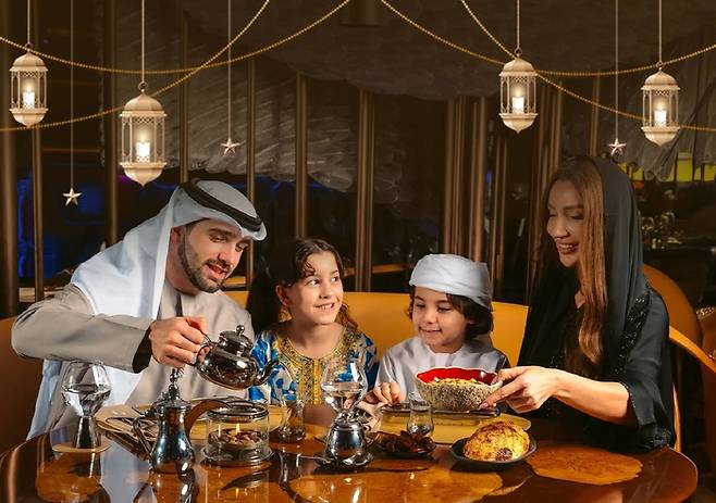 2023년 코로나19 극복 이후에는 규제가 더욱 완화됐다. 현재 두바이의 몰과 호텔, 식당들은 라마단 기간에도 평상시처럼 운영된다.