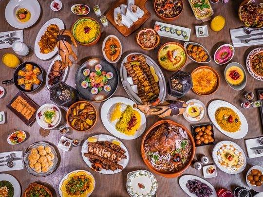 라마단의 저녁파티인 이프타르(Iftar)때문에 오히려 살이 더 찌는 사람도 많아진다.