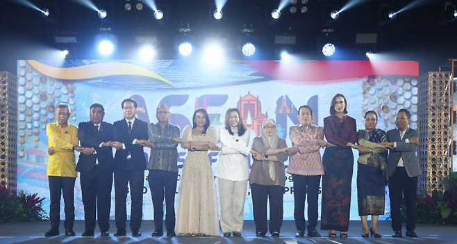 세부누스타에서 열린 아세안 관광포럼