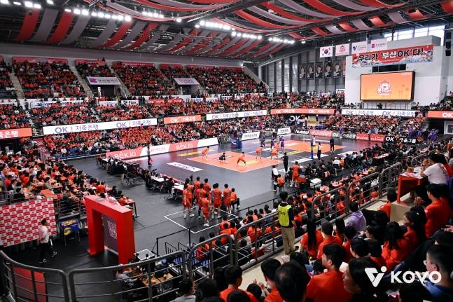 2025~2026시즌 부산으로 연고 이전한 OK저축은행의 홈 경기 모습. /사진=한국배구연맹 제공