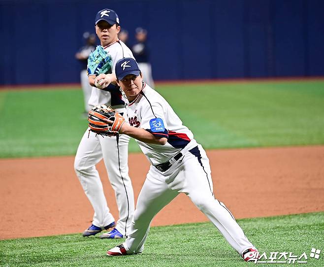 2026 월드베이스볼클래식(WBC)에 출전하는 한화 이글스 노시환이 20일 일본 오키나와 온나손의 아카마 구장에서 열리는 삼성 라이온즈와의 연습경기에 4번타자 겸 1루수로 선발출전한다. 사진 엑스포츠뉴스 DB