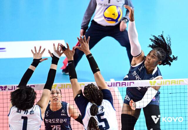 한국도로공사 모마/KOVO