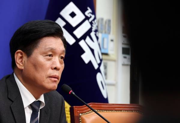 ▲더불어민주당 조승래 사무총장이 22일 국회에서 현안 관련 기자간담회를 하고 있다. ⓒ연합뉴스