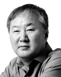 이기수 편집인·논설주간