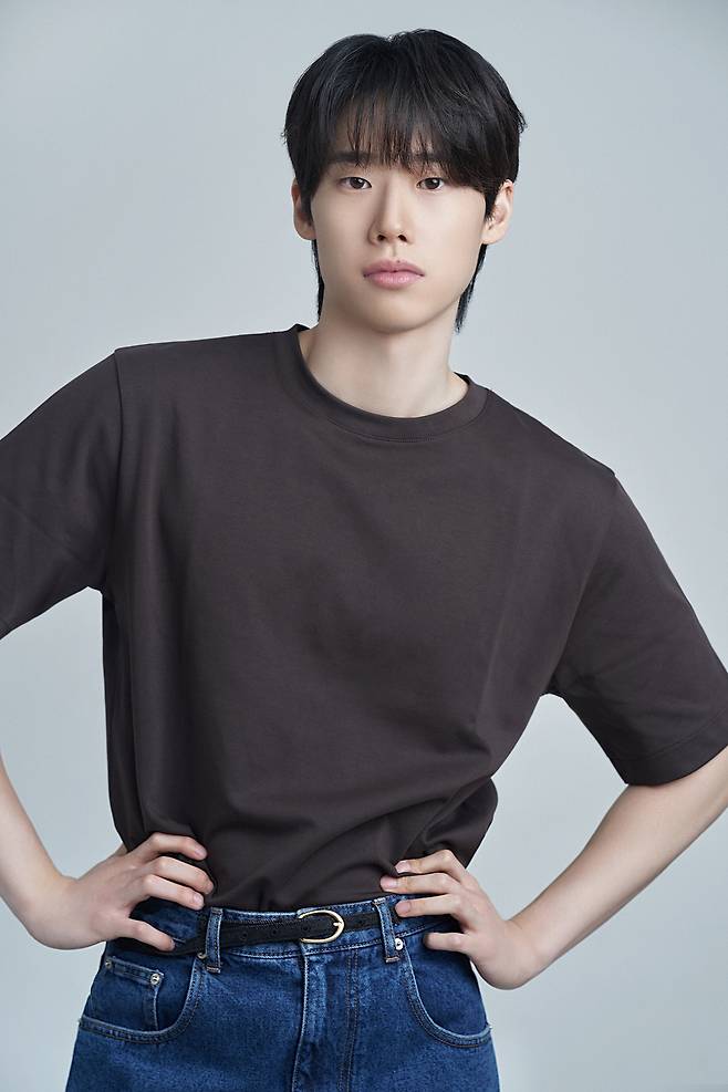 장항준 감독의 영화 ‘왕과 사는 남자’에서 태산 역을 연기한 배우 김민. 사진 제이와이드컴퍼니