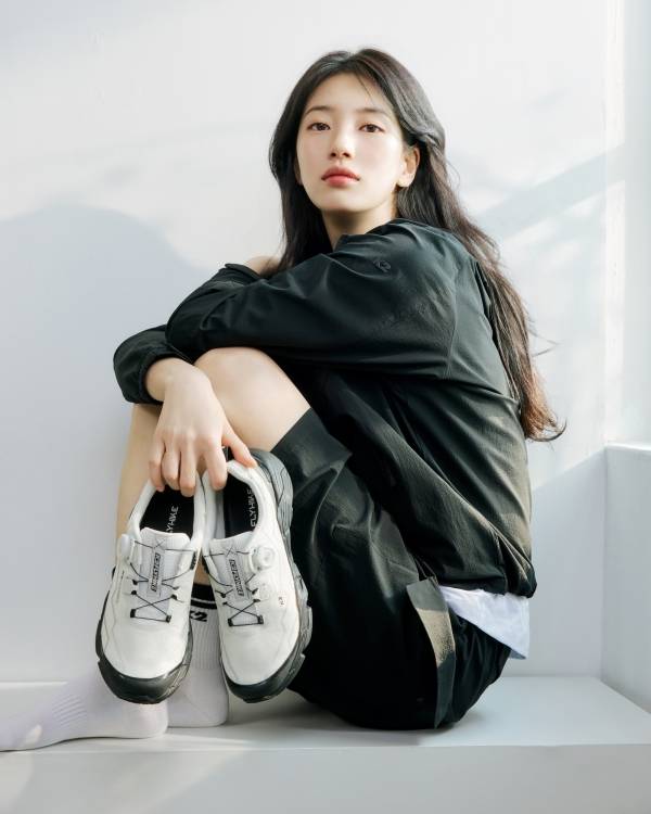 K2, 수지와 함께한 2026 봄·여름 시즌 아웃도어 화보 공개. ⓒK2