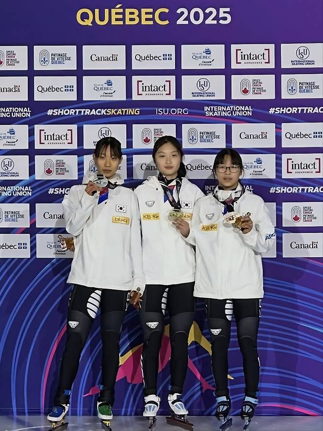 여자 쇼트트랙 10대 3총사. 왼쪽부터 강민지, 오송미, 김민지. 사진 | 오송미 SNS
