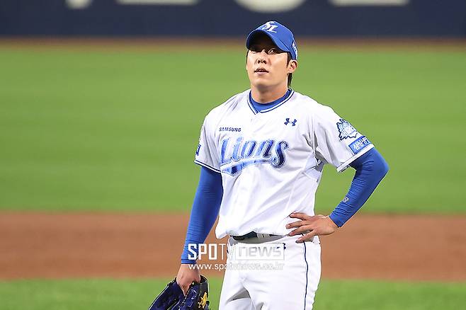 ▲ 원태인은 지난 14일 오른쪽 팔꿈치 굴곡근에 1단계 손상이 발견됐다. 3주는 부상 부위 치료와 회복이 필요하다는 진단을 받았고 현재는 일본에서 재활 치료를 하고 있다. 언제쯤 다시 마운드에 설 수 있을지는 아직 확정되지 않았다. ⓒ곽혜미 기자