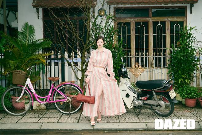 채수빈. 사진|롱샴, 데이즈드 코리아