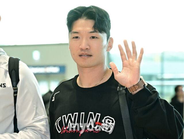 LG 트윈스 박해민이 22일 인천국제공항을 통해 2026시즌 1차 스프링 캠프 참석 차 미국 애리조나로 출국했다./마이데일리