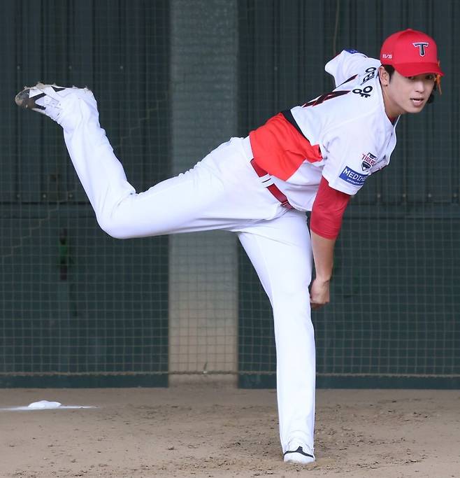 ▲ 1군에서 더 많은 기회를 위해 한화에 2차 드래프트행을 간청했던 이태양은 KIA 관계자들의 기대를 모으고 있다 ⓒKIA타이거즈