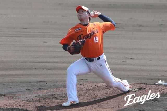 스프링캠프 연습경기에서 연일 호투 중인 왕옌청. 사진=한화 제공