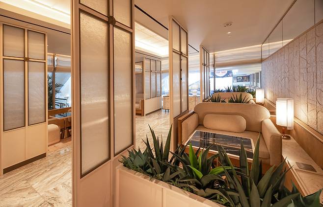 LA 국제공항 대한항공 일등석 라운지.(대한항공 제공)