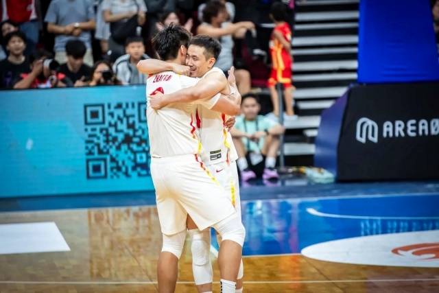 자오루이와 자오즈웨이, 크게 흔들린 중국의 중심을 잡은 핵심 전력들이다. 사진=FIBA 제공