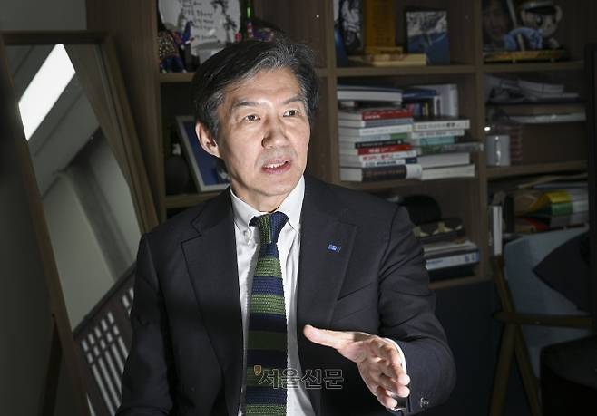 조국 조국혁신당 대표가 지난 27일 국회 본관 당대표실에서 서울신문과 인터뷰 하고 있다. 2026.2.27 이지훈 기자