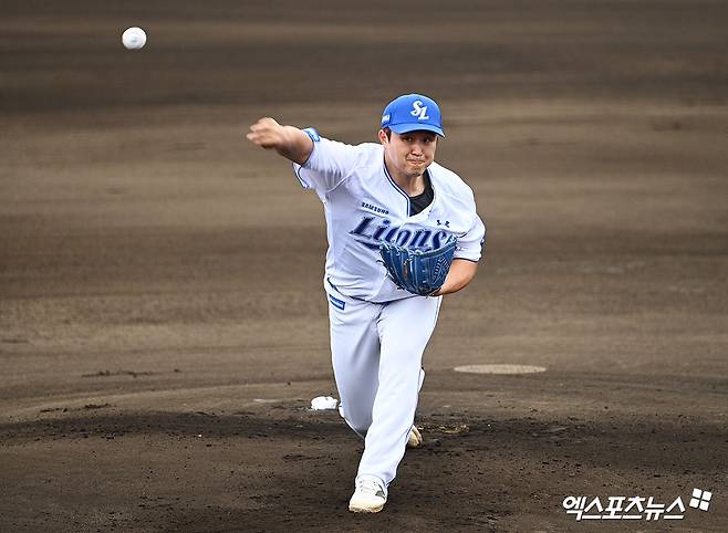삼성 라이온즈 투수 최원태가 28일 일본 오키나와 셀룰러 스타디움에서 열린 일본프로야구(NPB) 요미우리 자이언츠와의 연습경기에 선발 등판해 3이닝(44구) 3피안타 무사사구 무실점으로 호투했다. 엑스포츠뉴스 DB