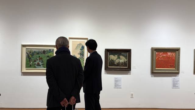 부산미술협회가 창립 80주년을 맞아 지난 2월 26일부터 부산문화회관 전시실에서 열고 있는 부산미술의 80년 역사를 조망하는 기획전 ‘80년의 숨결! 부산미술을 조망하다展’ 모습. 김은영 기자 key66@