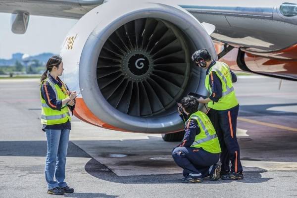 제주항공은 B737-8 도입을 지속하며 경년 항공기를 순차 반납해 평균 기령을 낮추고 운항 안정성을 높일 계획이다./사진=제주항공 제공