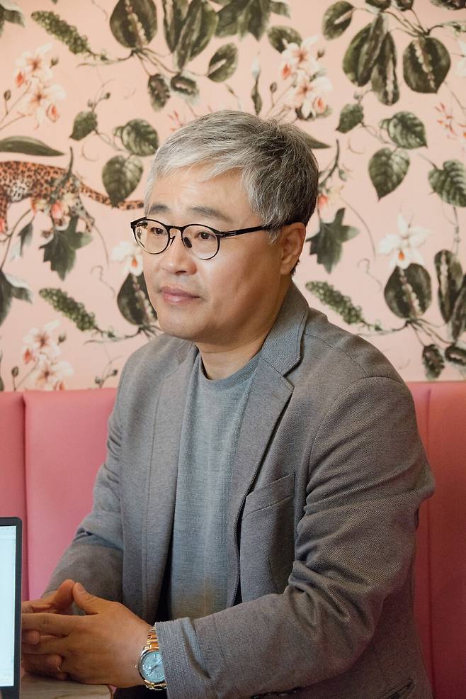 장성철 공론센터 소장이 27일 서울 여의도 모처에서 시사저널과 인터뷰를 하는 모습 ⓒ 시사저널 이종현