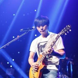 가수 조용필&위대한탄생의 리더이자 기타리스트인 최희선