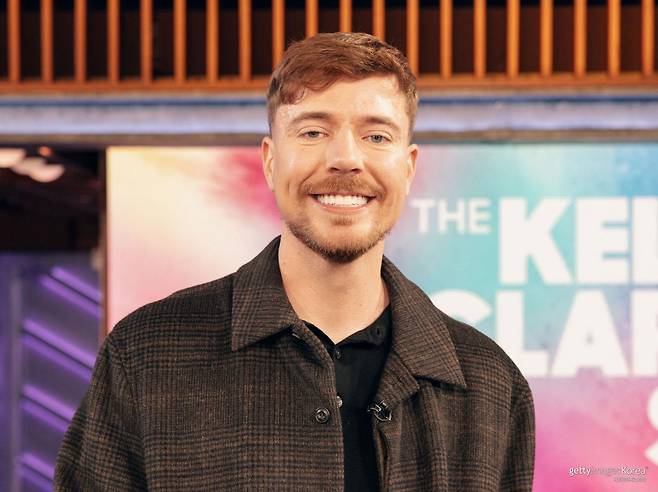 세계 최대 유튜버 미스터비스트(지미 도널드슨). 최근 청소년 금융 앱 ‘스텝(Step)’ 인수를 계기로 금융 서비스 시장 진출에 나섰다. /NBC·Gettyimages