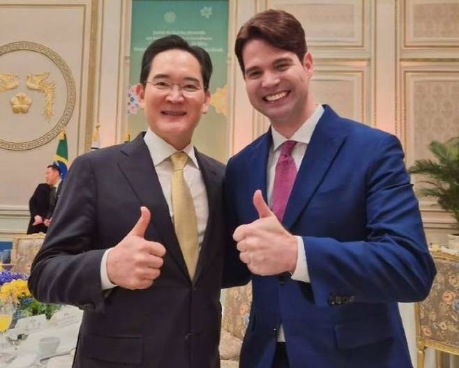이재용 삼성전자 회장(왼쪽)과 카를로스 고리토 브라질 출신 방송인.(사진=카를로스 고리토 인스타그램)