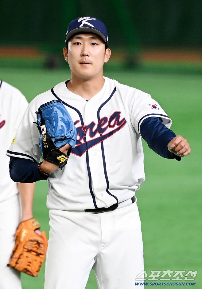 4일 일본 도쿄돔에서 열린 WBC(월드베이스볼클래식) 한국 대표팀의 공식훈련. 손주영이 수비훈련을 하고 있다. 도쿄(일본)=허상욱 기자wook@sportschosun.com/2026.03.04/
