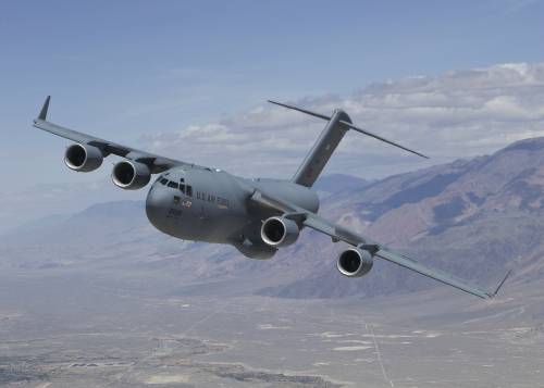 미 공군 소속 ‘C-17A 글로브마스터’ 전략수송기. 사진 제공=미 국방부