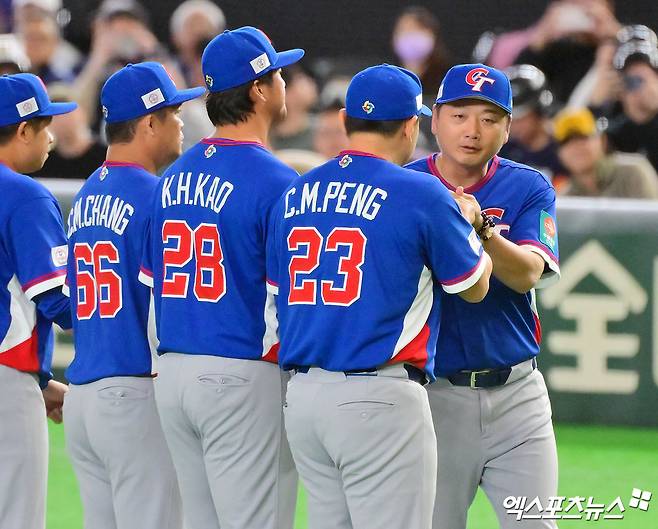8일 오후 일본 도쿄돔에서 열린 2026 월드베이스볼클래식(WBC) C조 한국과 대만의 경기, 한국이 승부치기까지 가는 끝에 대만에 4:5 역전패를 당했다. 한국 선수들이 아쉬워하고 있다. 일본 도쿄, 김한준 기자