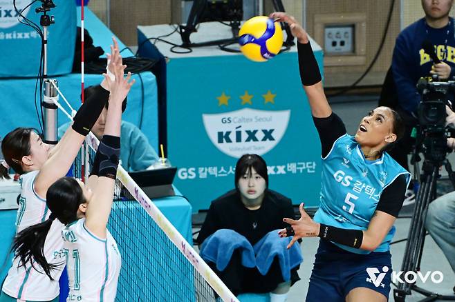 GS칼텍스 실바(오른쪽). KOVO 제공