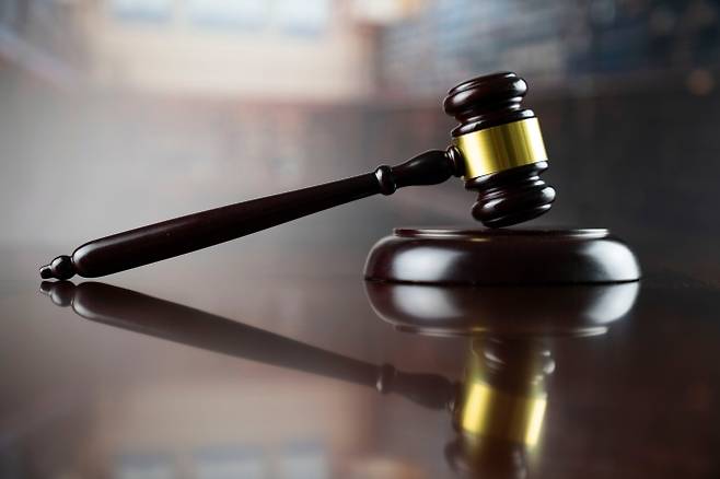 법원의 판결을 상징적으로 표현한 이미지. 123RF