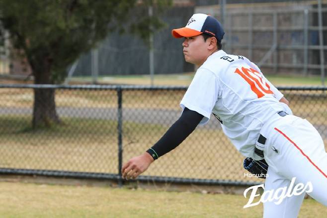 호주 멜버른 캠프에서 훈련을 하고 있는 한서구. 사진제공=한화 이글스