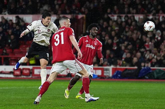 유로파리그 16강 1차전에서 헤딩 결승골을 터트린 미트윌란 조규성. 잉글랜드 프리미어리그 노팅엄을 울렸다. AP=연합뉴스