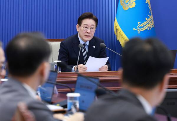 이재명 대통령이 12일 청와대에서 열린 수석보좌관회의에서 발언하고 있다. 2026.3.12. 연합뉴스