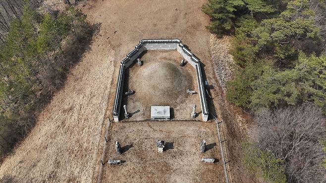 조선 제6대 왕 단종이 묻힌 '영월 장릉'.