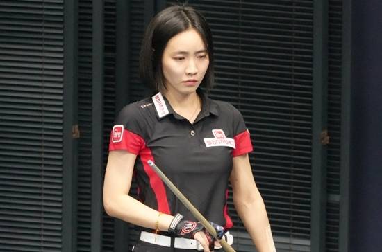 2일 밤 끝난 SY베리테옴므LPBA챔피언십 32강 2턴은 4경기 중 3경기가 승부치기로 희비가 엇갈릴 정도로 치열했다. 최혜미(사진) 한슬기 이신영이 승부치기로 16강에 올랐고, 김민영은 전지연을 세트스코어 3:0으로 물리치고 32강을 통과했다. (사진=PBA)