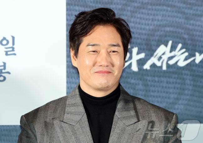 배우 유지태가 누적 관객수 1300명을 돌파한 영화 '왕과 사는 남자(이하 왕사남)'의 흥행에 감사 인사를 남겼다./사진=뉴스1