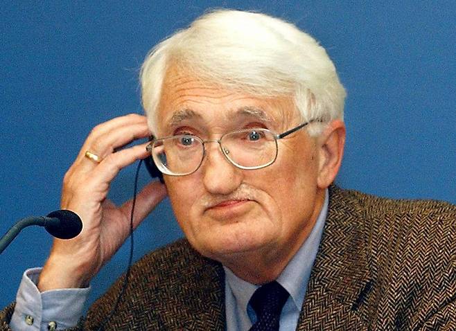 14일(현지 시간) 별세한 독일의 세계적 철학자 위르겐 하버마스. AP 뉴시스