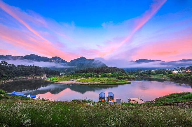 영화 ‘왕과 사는 남자\'의 배경지이자 역사적 공간인 강원 영월 청령포. 사진 영월군